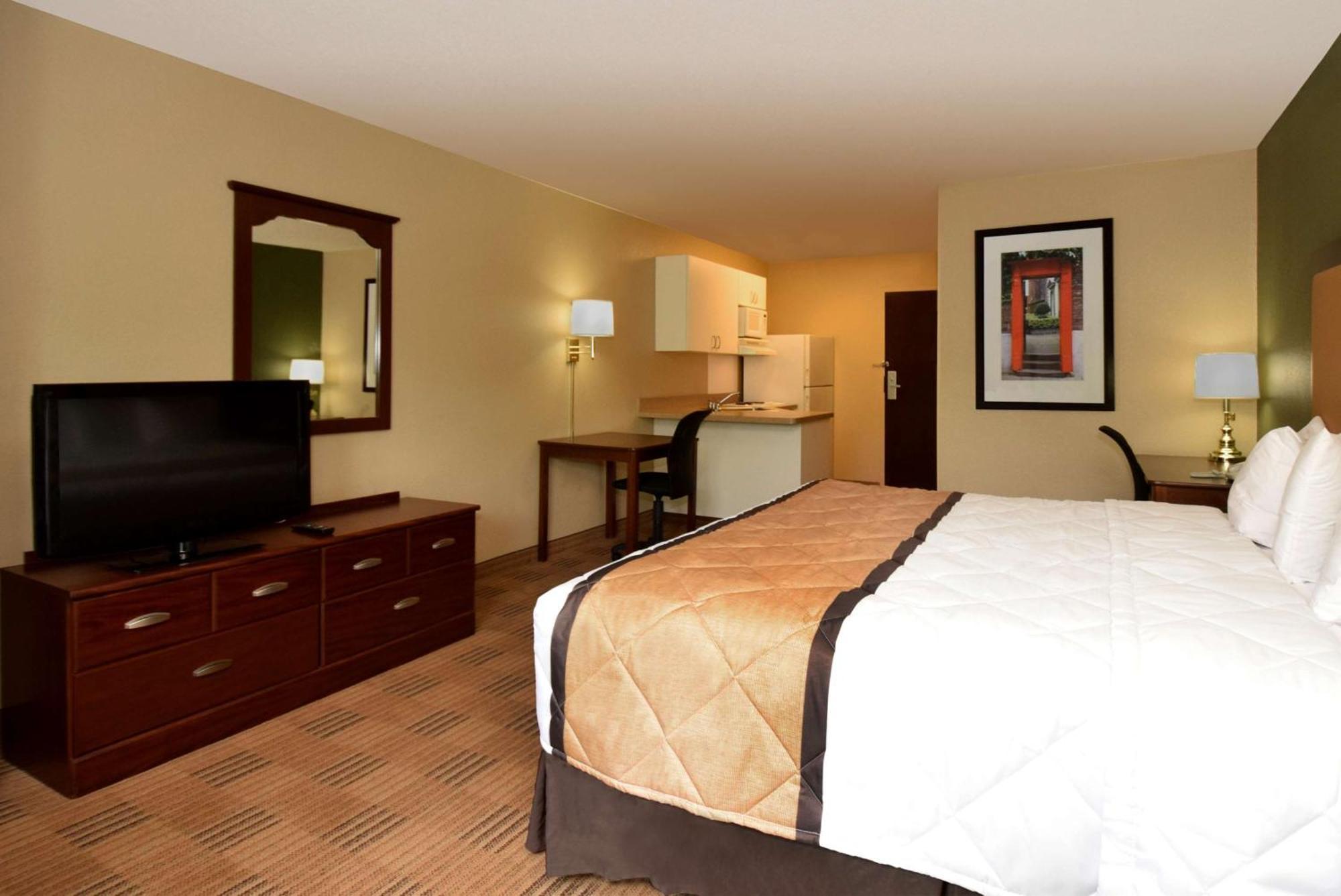 Extended Stay America Suites - Long Island - Bethpage Bagian luar foto